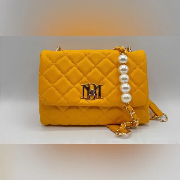 New Badgley Mischka Yellow Quilted Pearl Shoulder Strap Bag - Picture 1 of 2
